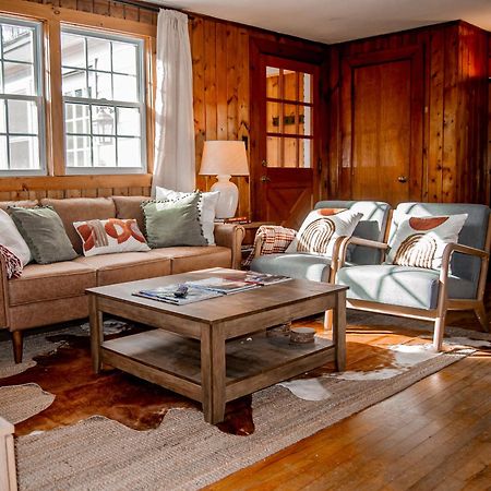 Birch House: Cozy Cabin 5 Min From Okemo لودلو المظهر الخارجي الصورة